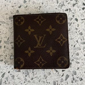 Louis Vuitton Men’s wallet